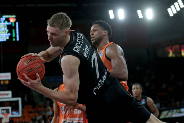 利雅得新月 利雅得新月